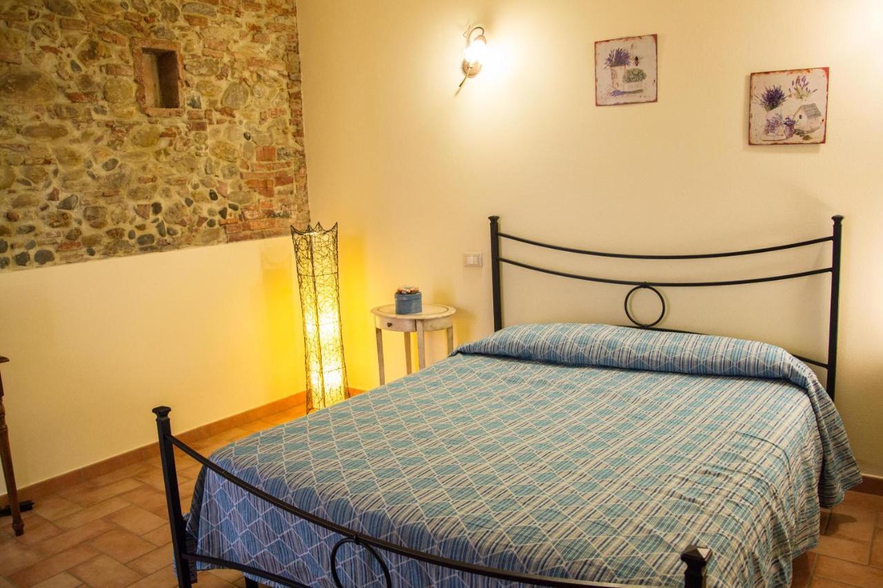 Room In Farmhouse - Apartment In Farmhouse Casolare Dei Fiori Chiesina Uzzanese エクステリア 写真